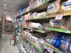 -乐友孕婴童(华宇时尚购物中心店)