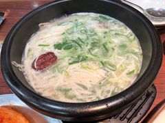 神仙雪浓汤-神仙雪浓汤(明洞店)
