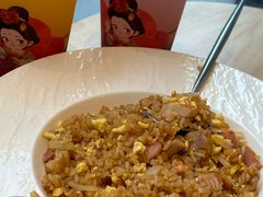 -必胜客(上海华谊新所店)