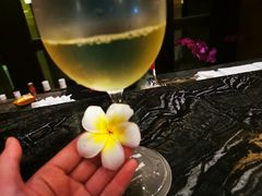 -三亚湾海居铂尔曼度假酒店