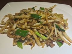 -魏铭鱼头捞饭(晋阳路店)