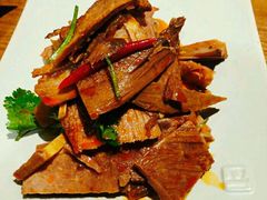 -云海肴·汽锅鸡·云南菜(天山百盛优客店)