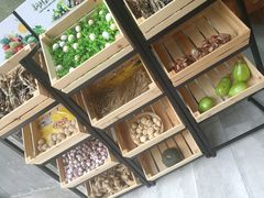 -丹江口渔村·湘味厨房(桃园店)