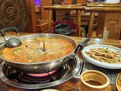-亮欢寨酸汤鱼(沙冲路店)