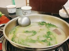 -老石黑山羊毛驴肉火锅(金凯广场店)