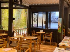 -猫的天空之城概念书店(杭州南宋御街店)