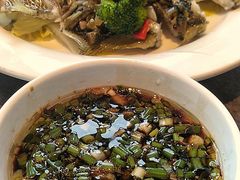 雪菜蒸野生黄花鱼-日进一片海.生腌海鲜火锅.宵夜烧烤(三里屯总店)