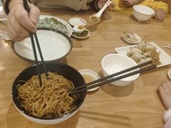 -小姜锅贴(凤凰街店)