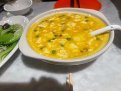 -渝信川菜 · 川味家常菜(财富购物中心店)