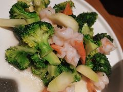 西兰花炒虾仁-蜀宴小调·精致家常菜(来福士店)