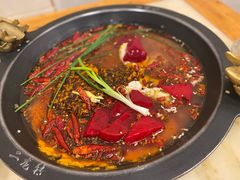 -黄潇洒老火锅(九眼桥宏济巷店)