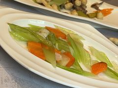 -湖庭壹品鸭王·传统北京烤鸭·别墅私房菜·庭院宵夜(江宁店)