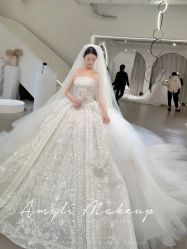 -艾米丽婚纱礼服