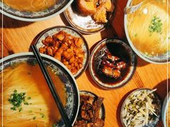 -老外婆本帮面(塔城路店)