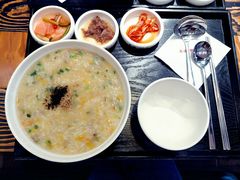 牛肉蔬菜粥-本粥&拌饭cafe(欧亚新生活店)
