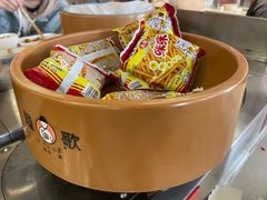 -龍歌自助小火锅(市南金茂湾店)