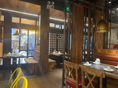 -夯鱼烤鱼·尔滨地标美食(中央商场店)