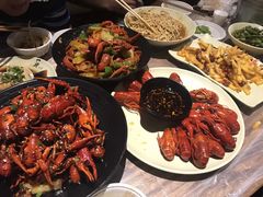 -巴厘龙虾·榜首油焖大虾(音乐学院·沿江酒馆店)