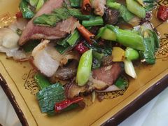 精品老腊肉-君华饭店·腊排铜火锅
