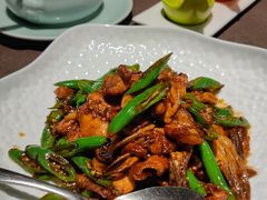 鹿茸菌小炒肉-蟹榭·莳鲜(虹桥高岛屋店)