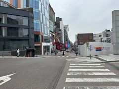 -梨大女人街