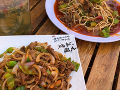 特色炒肉片-清真·伊清阁餐厅