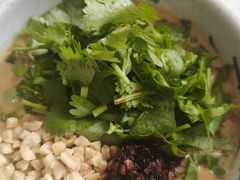 -毛辣果·贵州红酸汤牛肉火锅(西单店)