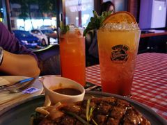 -鲨鱼美式餐厅酒吧Sharky