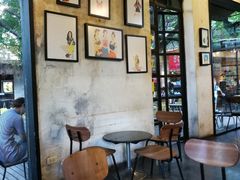 -莓园冰淇淋店
