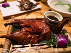 脆皮小刀鸭-老滇山寨•云南特色菜•地方菜•民族风情歌舞表演(金碧店)