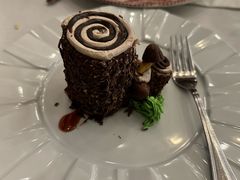 招牌树根蛋糕-莫斯科餐厅