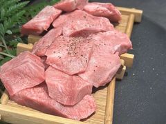 -铭牛烧肉·和牛海鲜自助(高新月牙湖店)