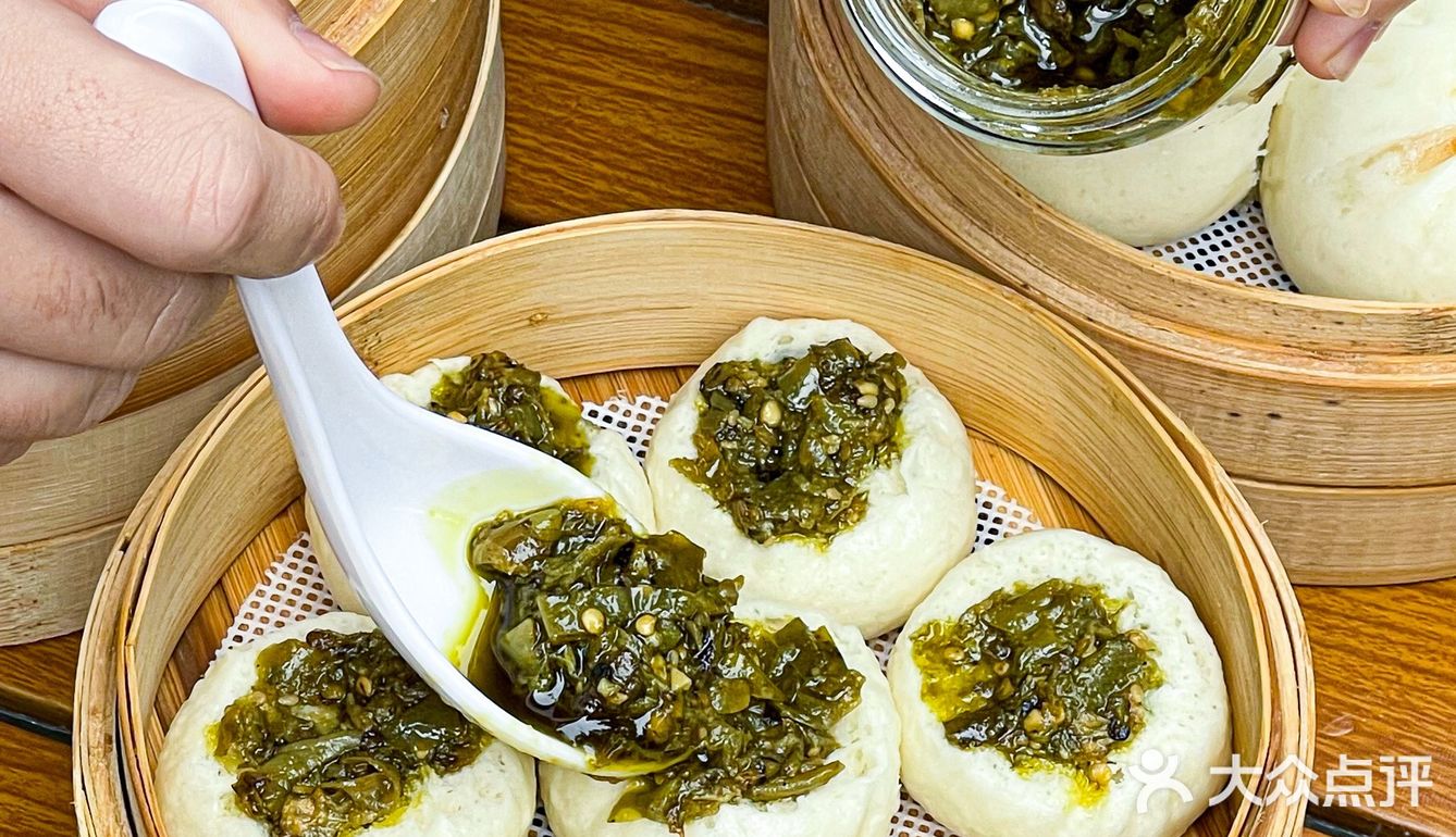 每天早起！就是为了这一口烧椒和牛小笼包！