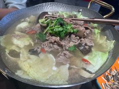 -川流不息·地道川菜·小龙虾(松东路店)