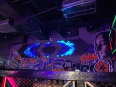 -UP嘻哈酒吧(粉巢店)