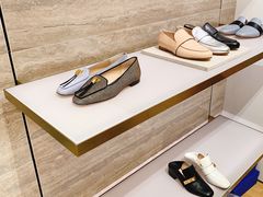 -STUART WEITZMAN(静安嘉里中心店)