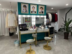 -定格摄影·轻奢定制写真馆