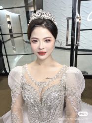 -挪娅婚纱摄影皇家会所