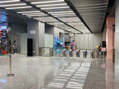 -冰纷万象滑冰场(南山万象天地店)