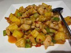 菠萝鸡丁-怡得观滇餐厅·地道昆明菜·1996(海埂大坝店)