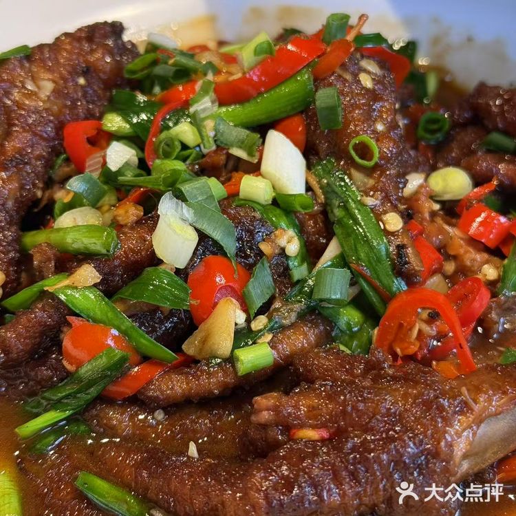 江西小炒凭‘致命辣’逆袭出圈!