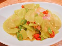 青番茄炒出缸肉-鱼食饭稻·苏浙土菜17年老馆子(平江路店)