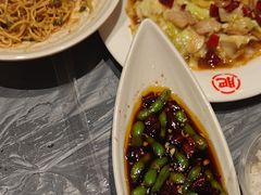 -肥肥虾庄·金牌油焖大虾(杨园滨江时代walk店)