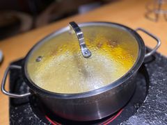 -洪氏嗨捞·广东猪肚鸡·椰子鸡火锅(西咸万象城店)