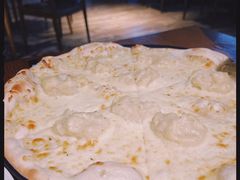 -JINNS锦时 steak&pizza(浸信会礼拜堂旧址店)
