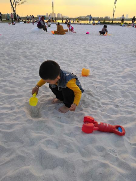 紫琅湖隧道-"紫琅湖白沙滩～第二次来打卡啦,这次人没有.