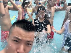 -欢乐水魔方水世界