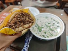 -穆得·老周家牛肉烧饼(普利街店)