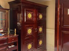 -深圳富苑皇冠假日套房酒店