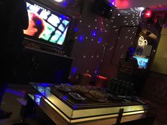 -艾尚主题式KTV(艾溪湖绿地店)